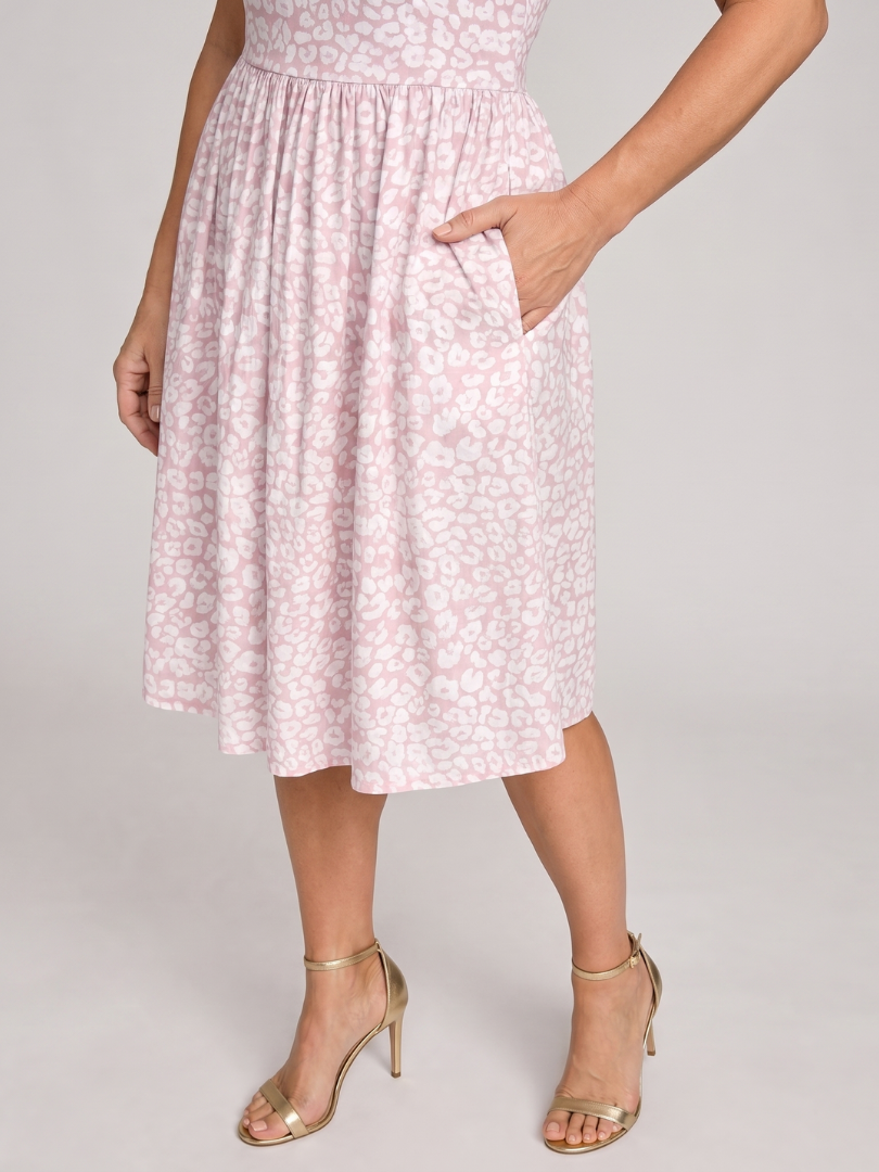 Leneva | Floral Print Square Neck Knee-Length Dress